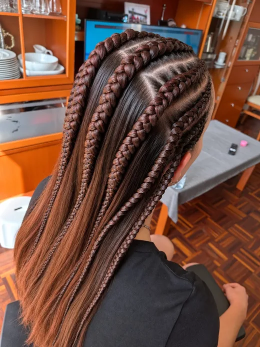 Trenzas Fulani: el estilo africano con ornamentos y diseños geométricos en Bilbao a domicilio en Bilbao — Olon trenzas africanas